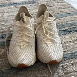 Puma Women's Cream Sneakers